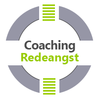 Coaching Aschaffenburg - das Bild besteht aus einem weißen und grauen Kreis, der graue Kreis wird horizontal durch einen weißen Balken durchbrochen. In diesem Symbol steht der Text Coaching Redeangst
